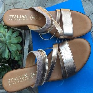 Italian Shoemakers Very Comfy Platform Heel NW/Box
